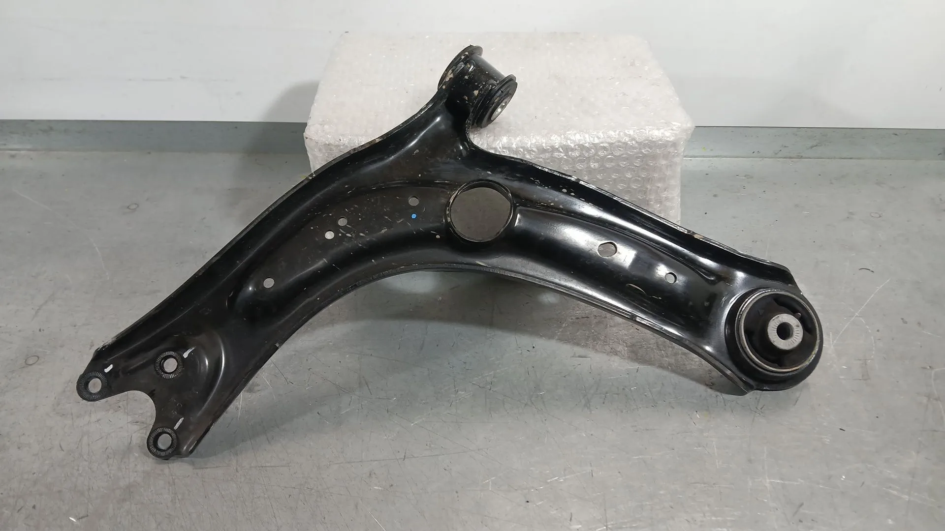 Brazo Suspension Inferior Delantero Derecho para Cupra Formentor (Kmp)