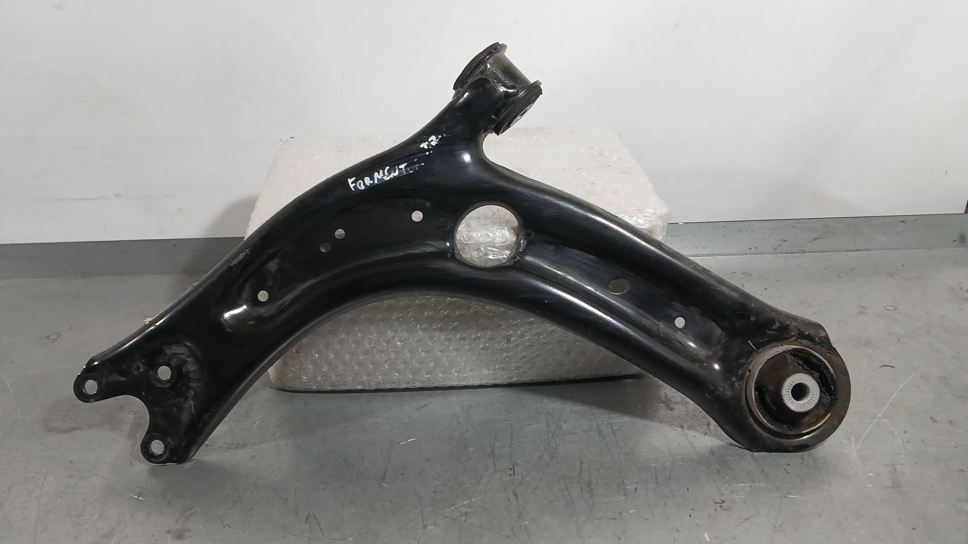 Brazo Suspension Inferior Delantero Izquierdo para Cupra Formentor (Kmp)