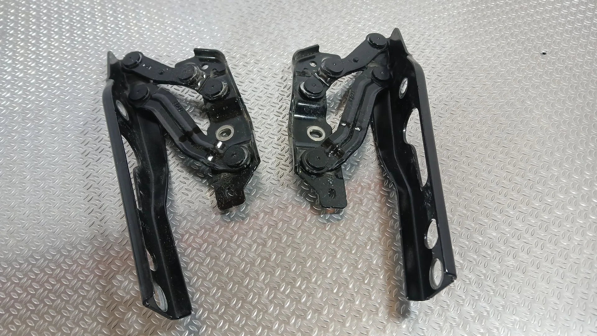 Bisagra Capot para Cupra Formentor (Kmp)