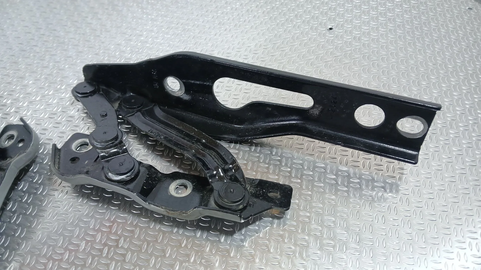 Bisagra Capot para Cupra Formentor (Kmp)
