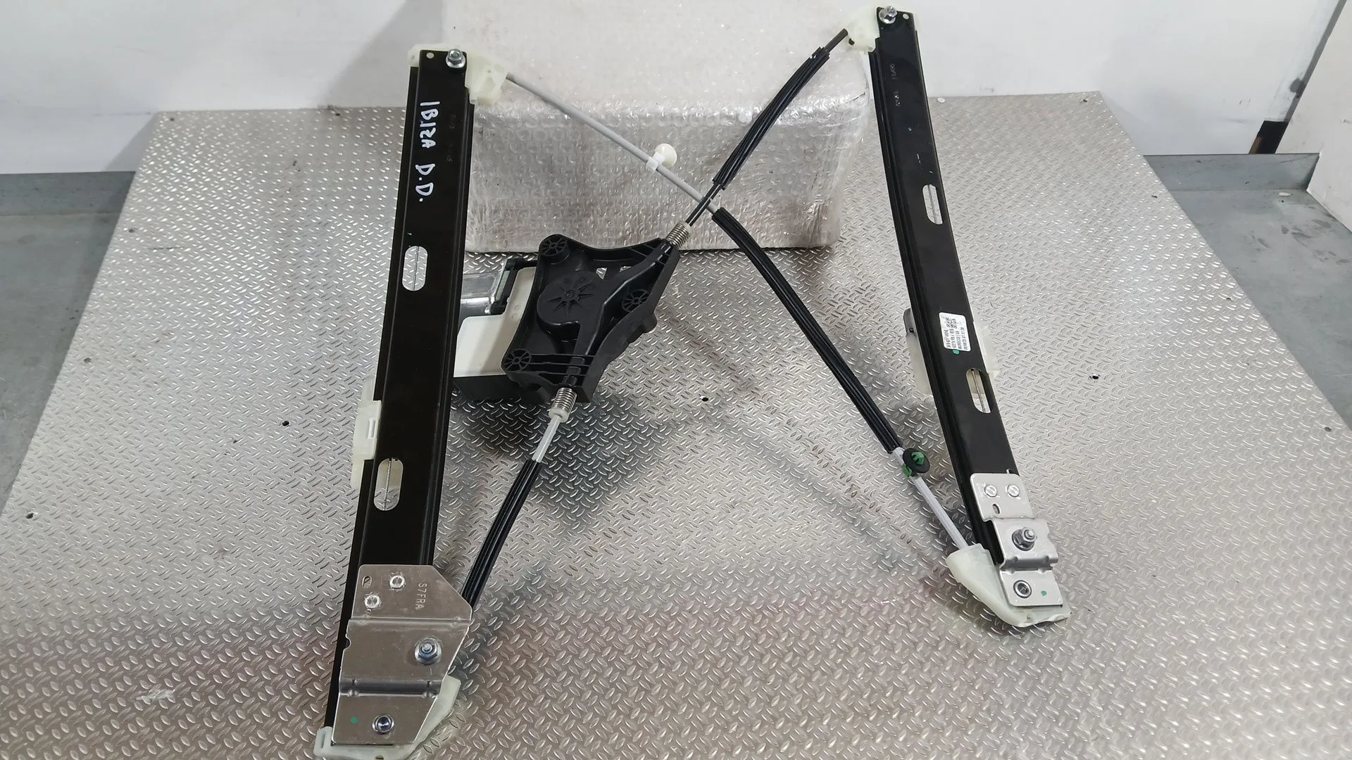 Elevalunas Delantero Derecho para Seat Ibiza V (Kj1, Kjg)