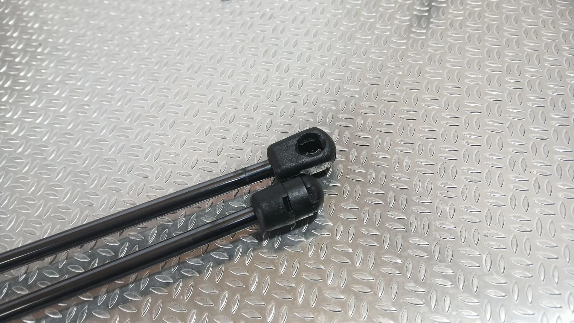 Amortiguadores Maletero / Porton para Seat Ibiza V (Kj1, Kjg)