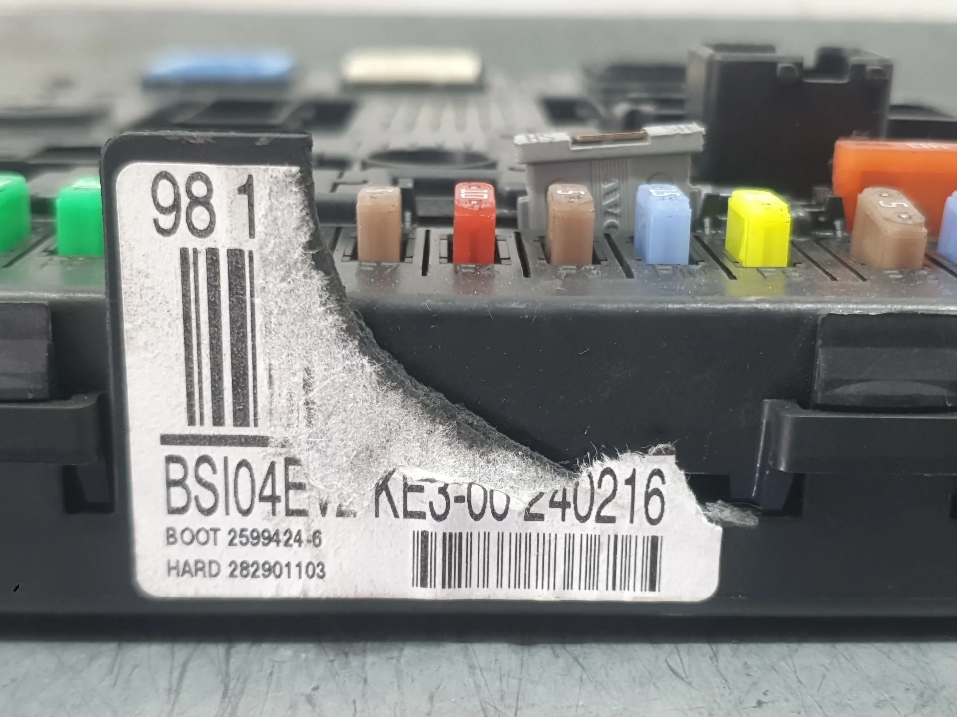 Caja Reles / Fusibles para Citroën Berlingo Multispace (B9)