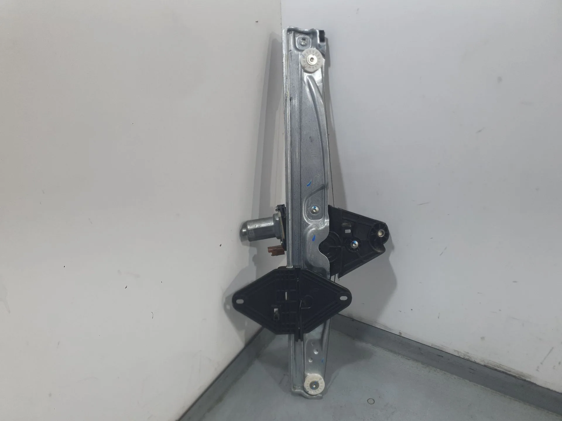 Elevalunas Delantero Derecho para Dacia Sandero Iii