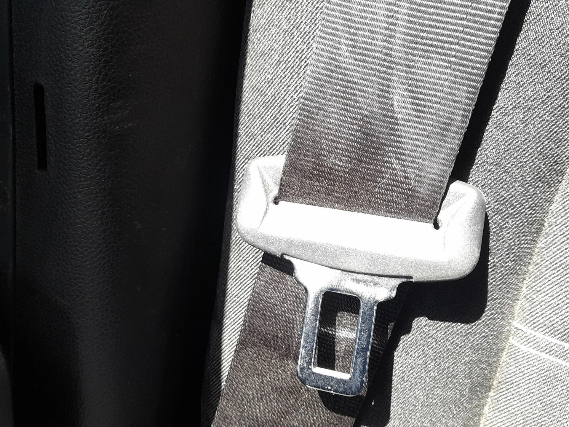 Cinturon Seguridad Trasero Derecho para Dacia Duster (Hm_)