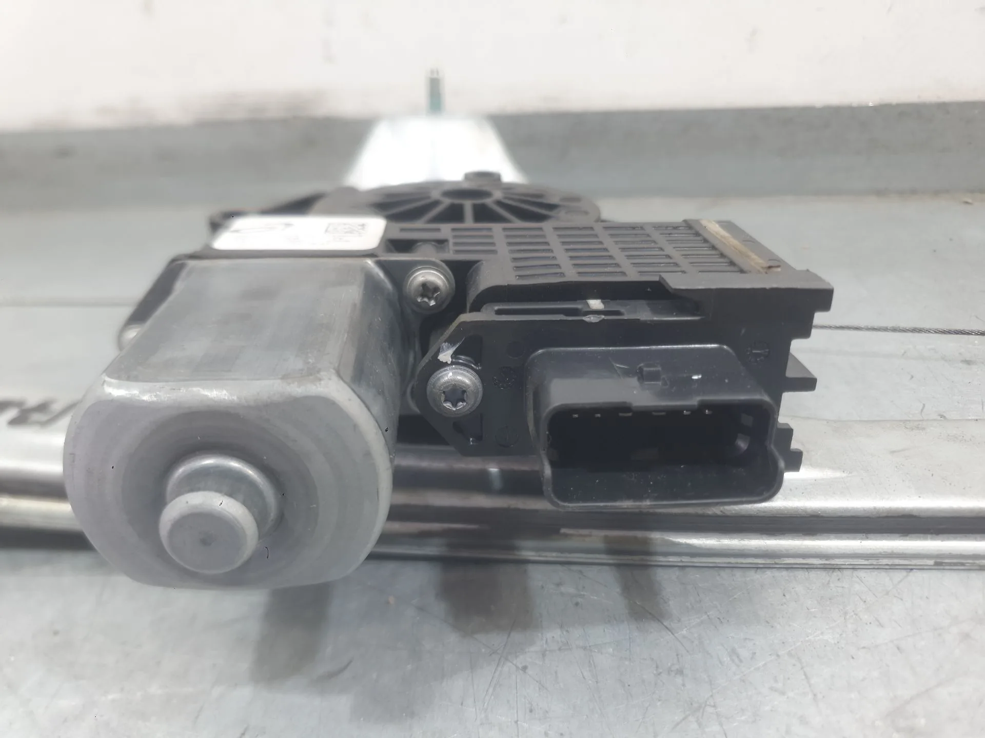 Elevalunas Delantero Izquierdo para Dacia Duster (Hm_)