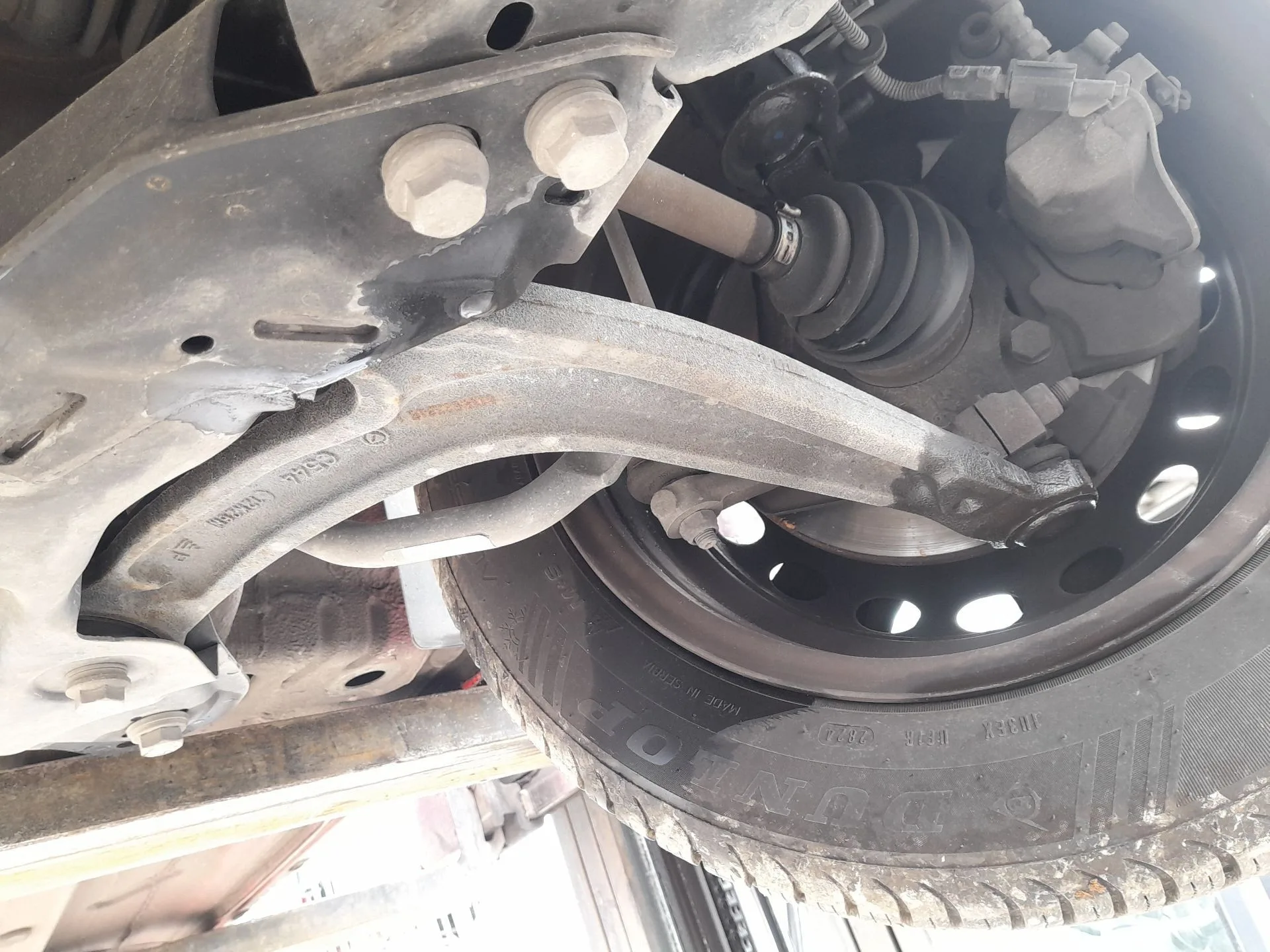 Brazo Suspension Inferior Delantero Izquierdo para Ford Ka (Ru8)