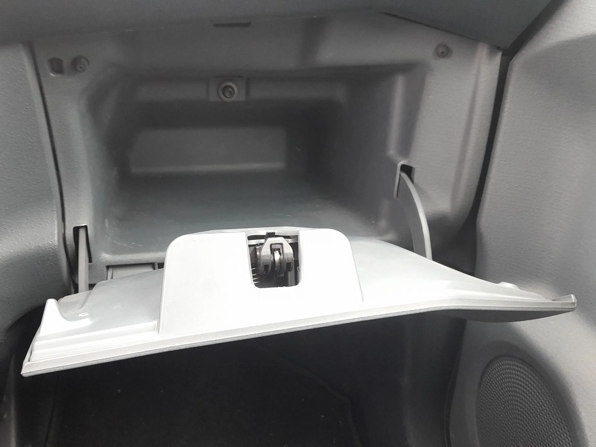 Guantera para Ford Ka (Ru8)