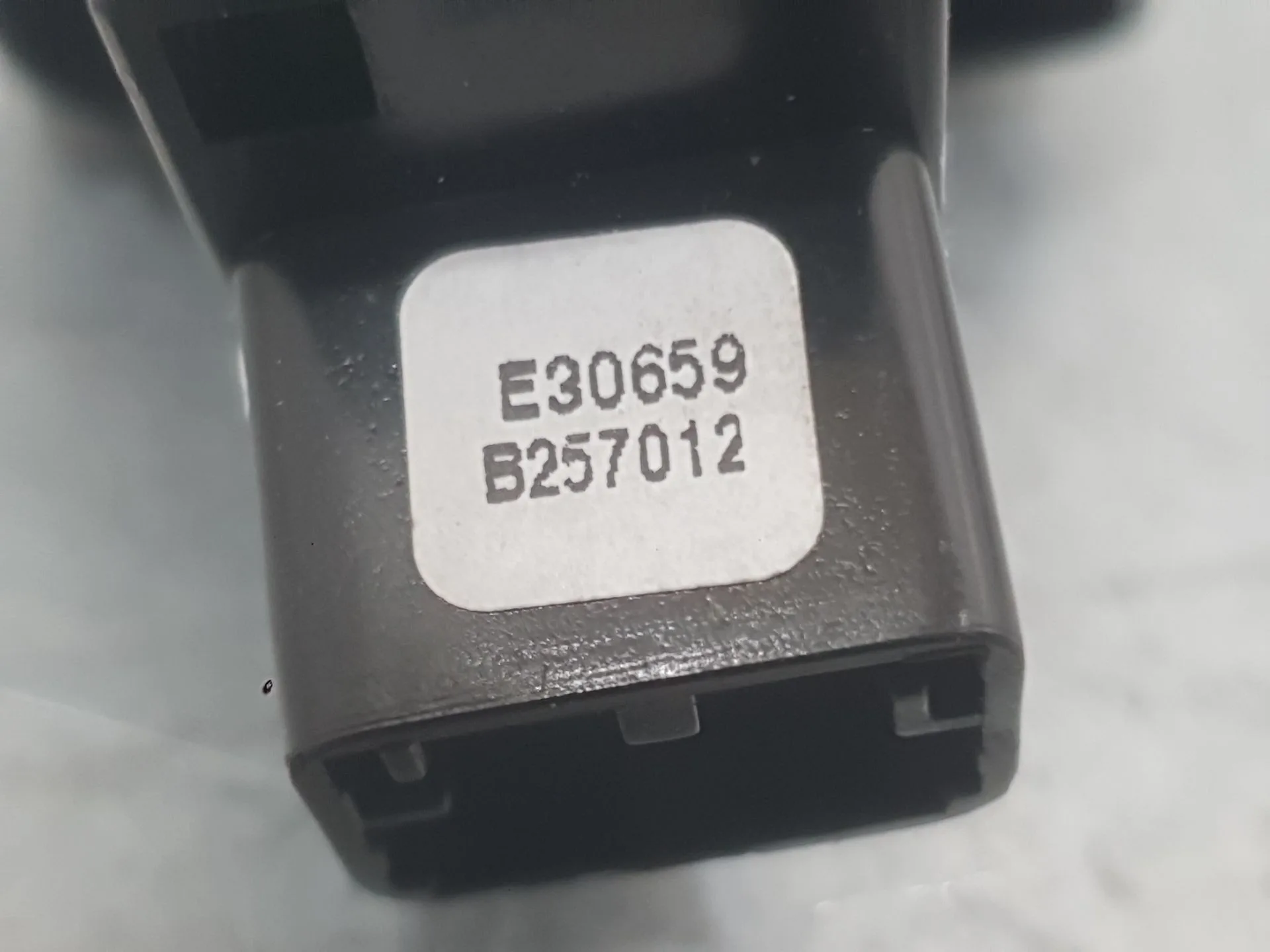 Mando Elevalunas Delantero Izquierdo para Ford Ka (Ru8)