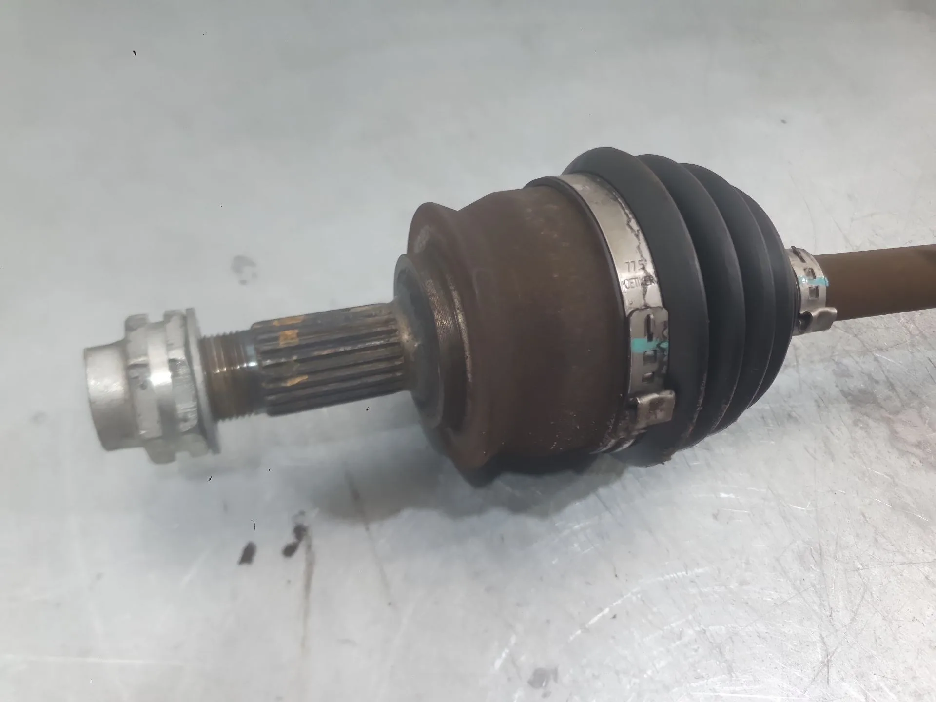 Transmision Delantera Izquierda para Ford Ka (Ru8)