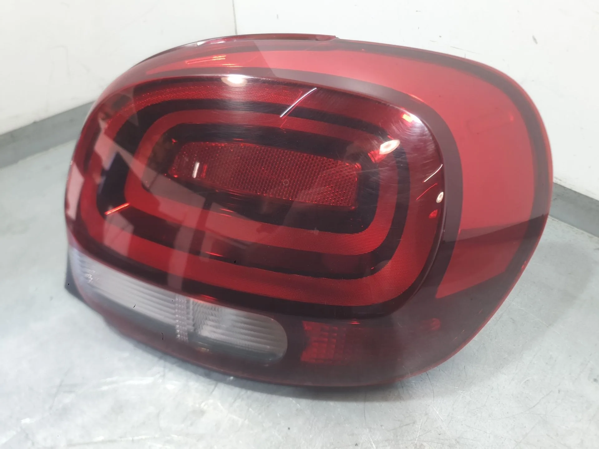Piloto Trasero Derecho para Citroën C3 Iii (Sx)