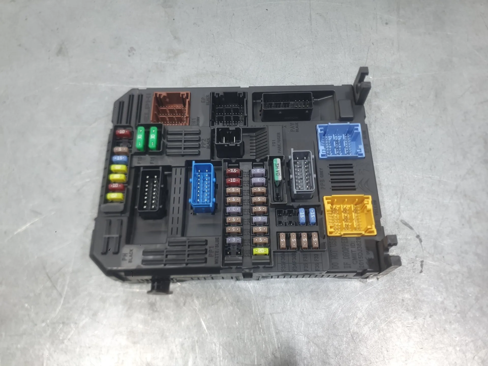Caja Reles / Fusibles para Citroën C3 Iii (Sx)