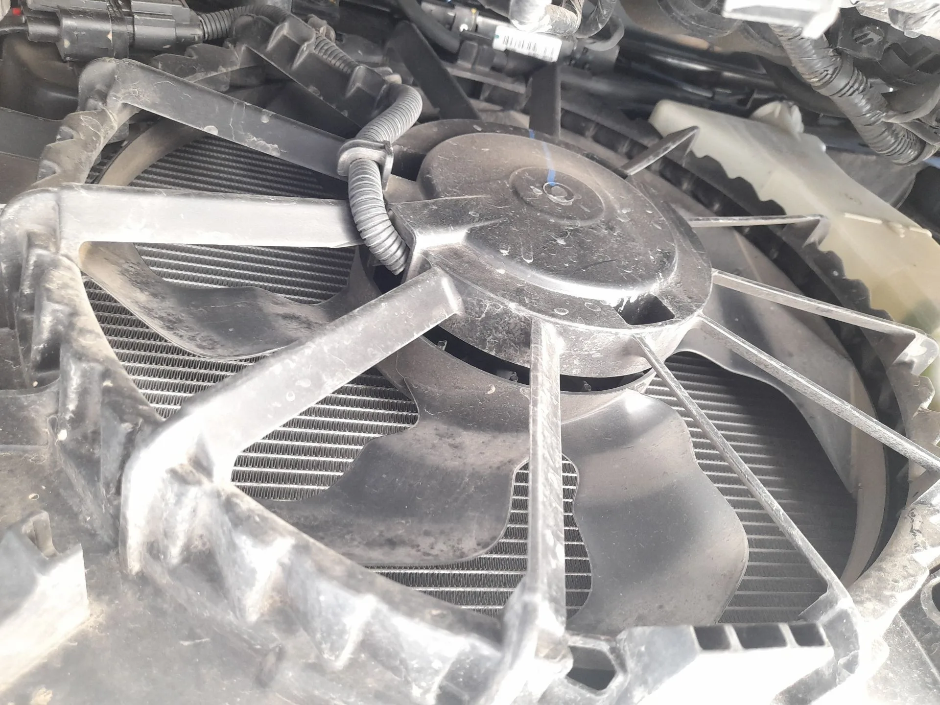 Electroventilador para Hyundai I20 Ii (Gb, Ib)