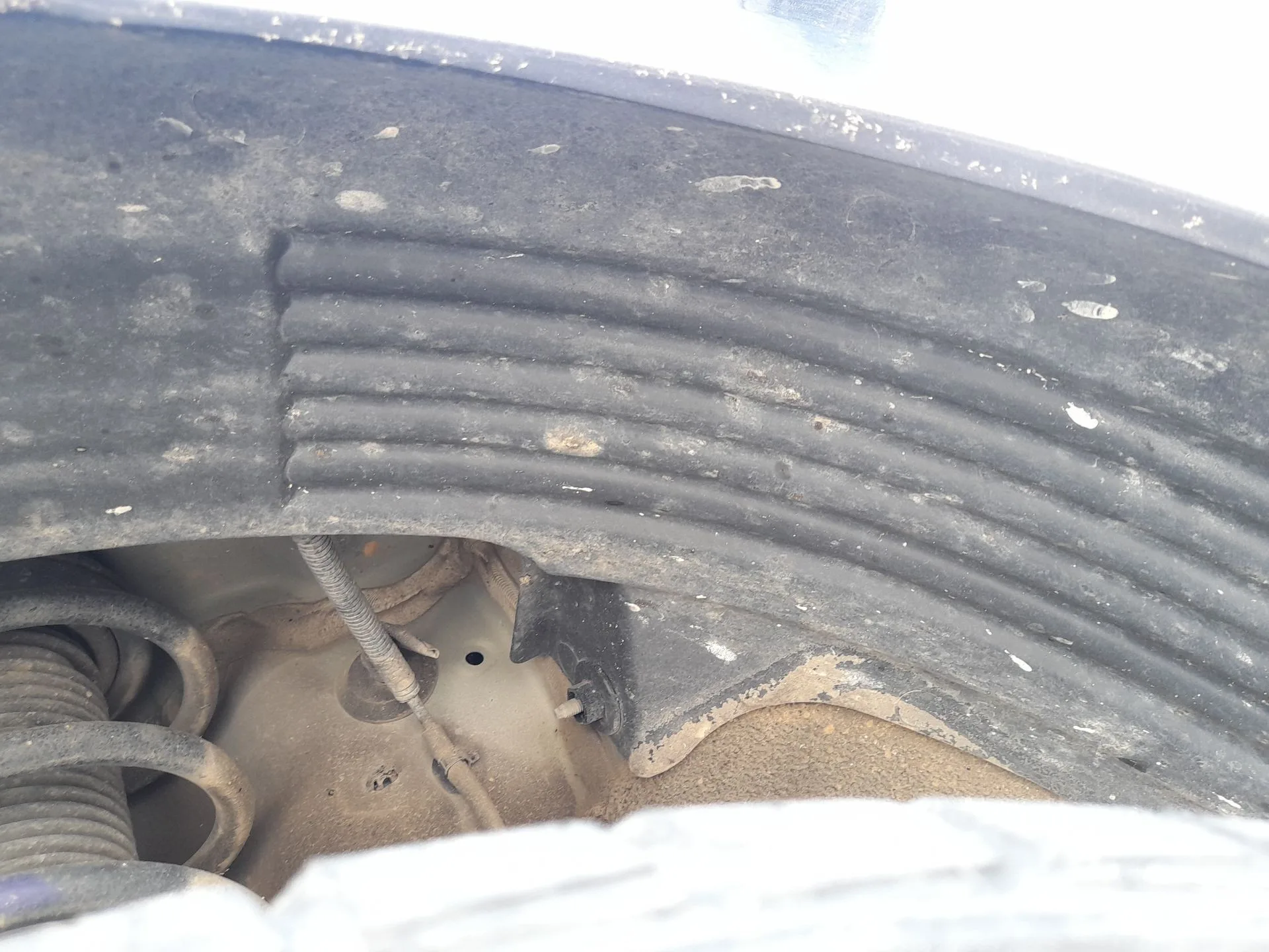 Plastico Pase Rueda Del. Izq. para Hyundai I20 Ii (Gb, Ib)