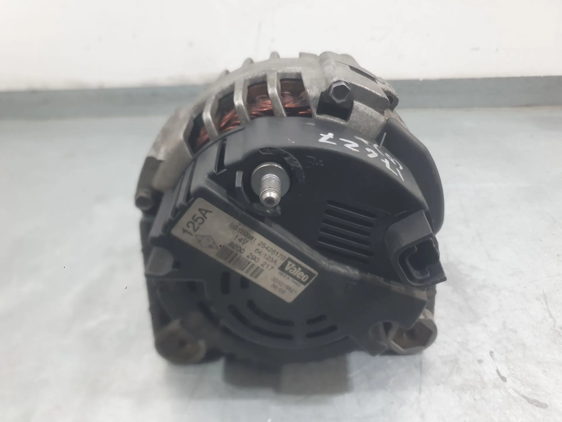 Alternador para Nissan Primera Hatchback (P12)