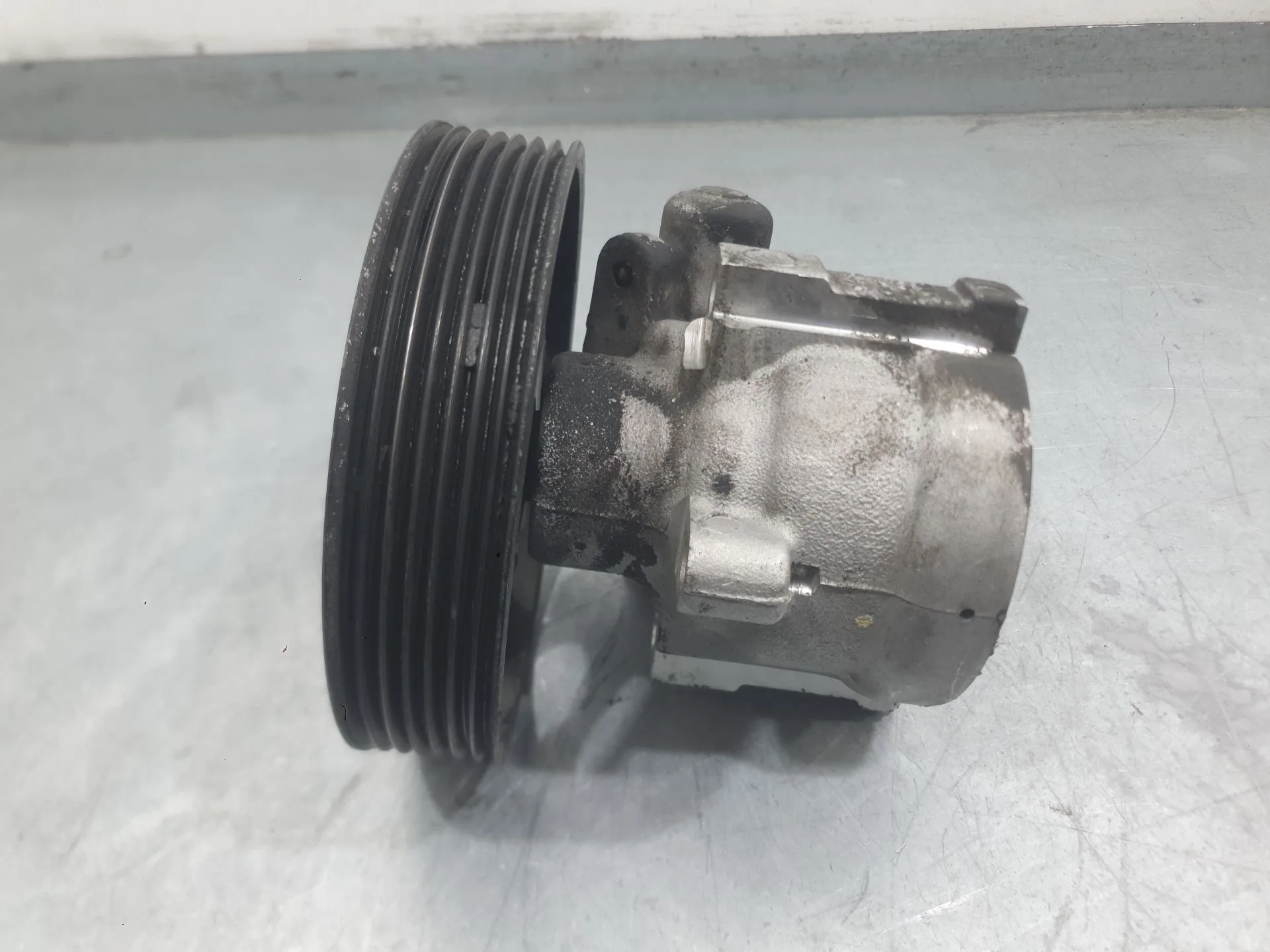Bomba Direccion para Nissan Primera Hatchback (P12)