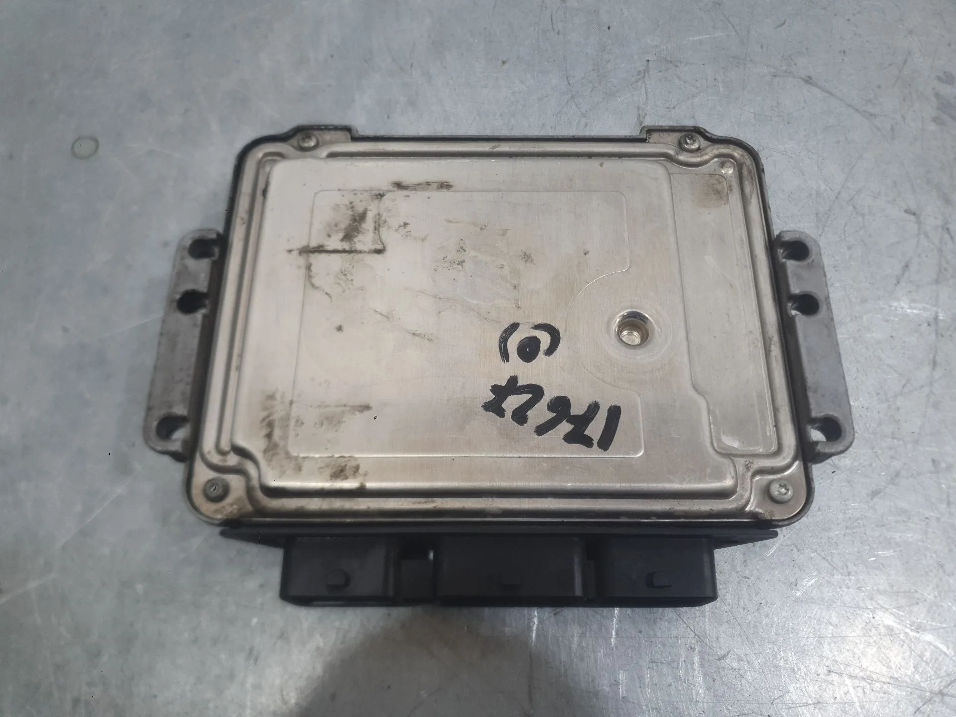Centralita Motor Uce para Nissan Primera Hatchback (P12)