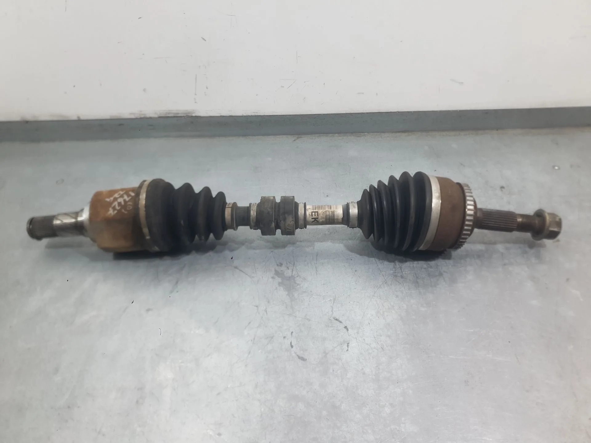 Transmision Delantera Izquierda para Nissan Primera Hatchback (P12)
