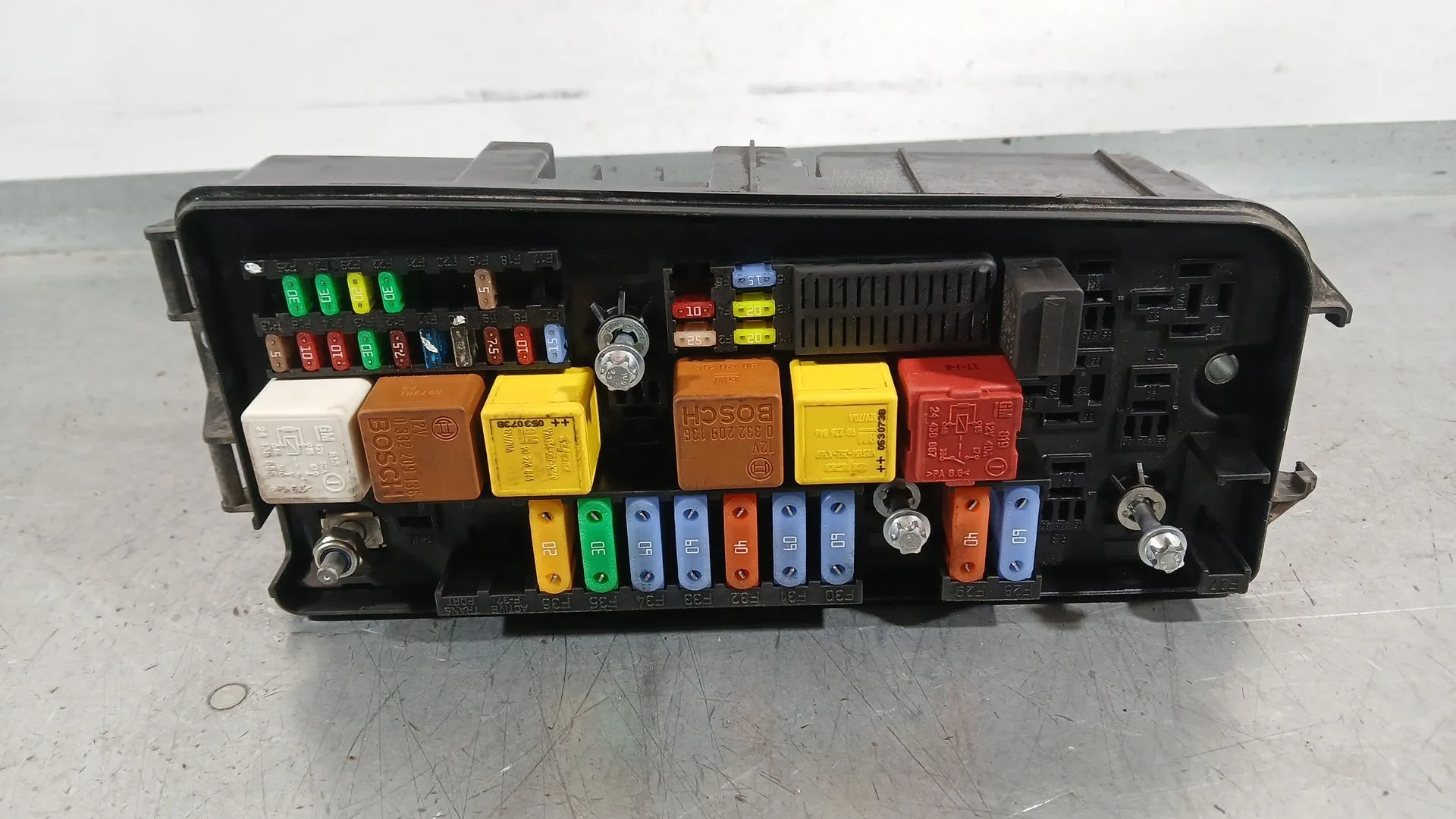 Caja Reles / Fusibles para Opel Vectra C Gts (Z02)