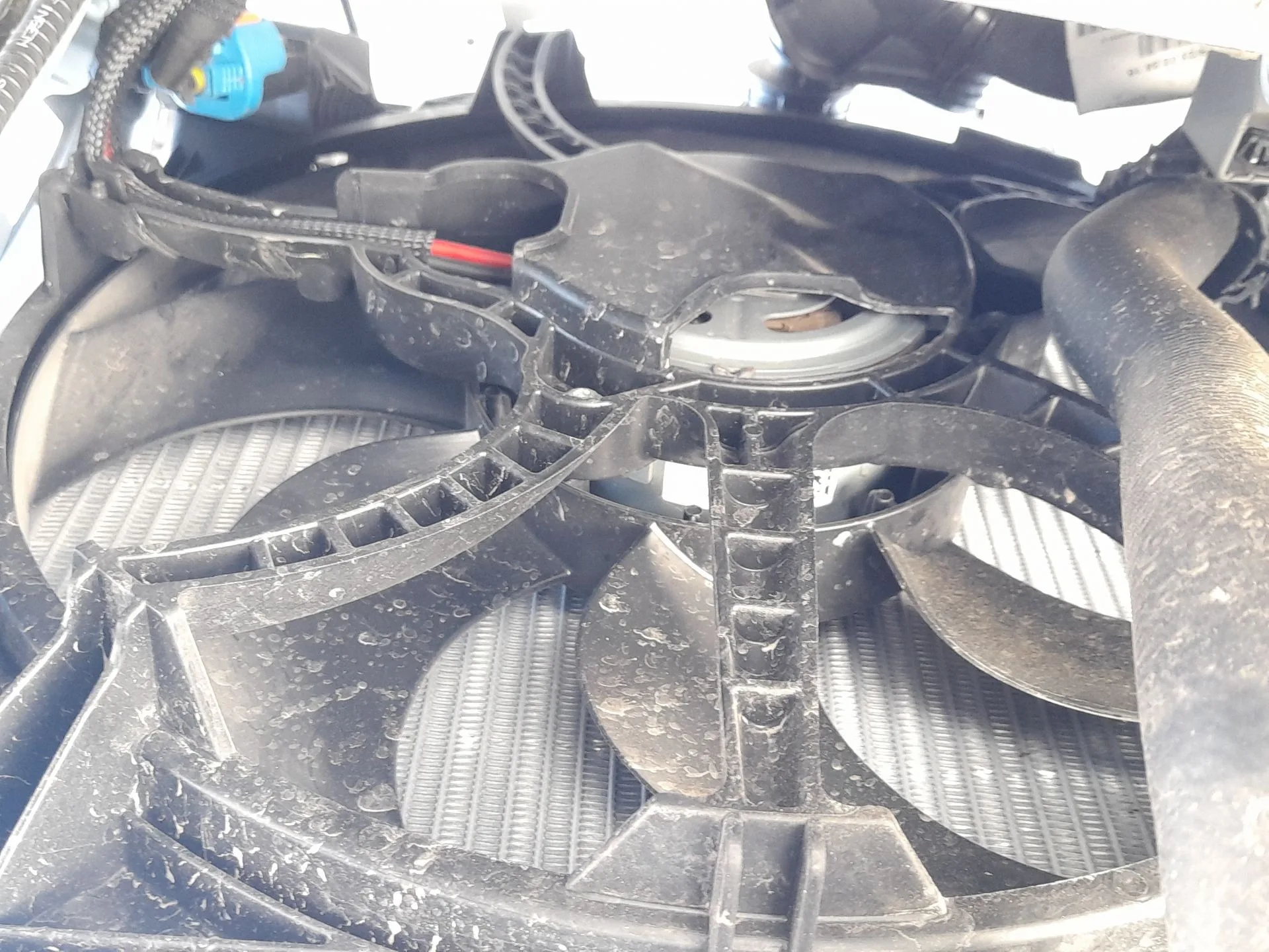 Electroventilador para Opel Corsa F (P2Jo)