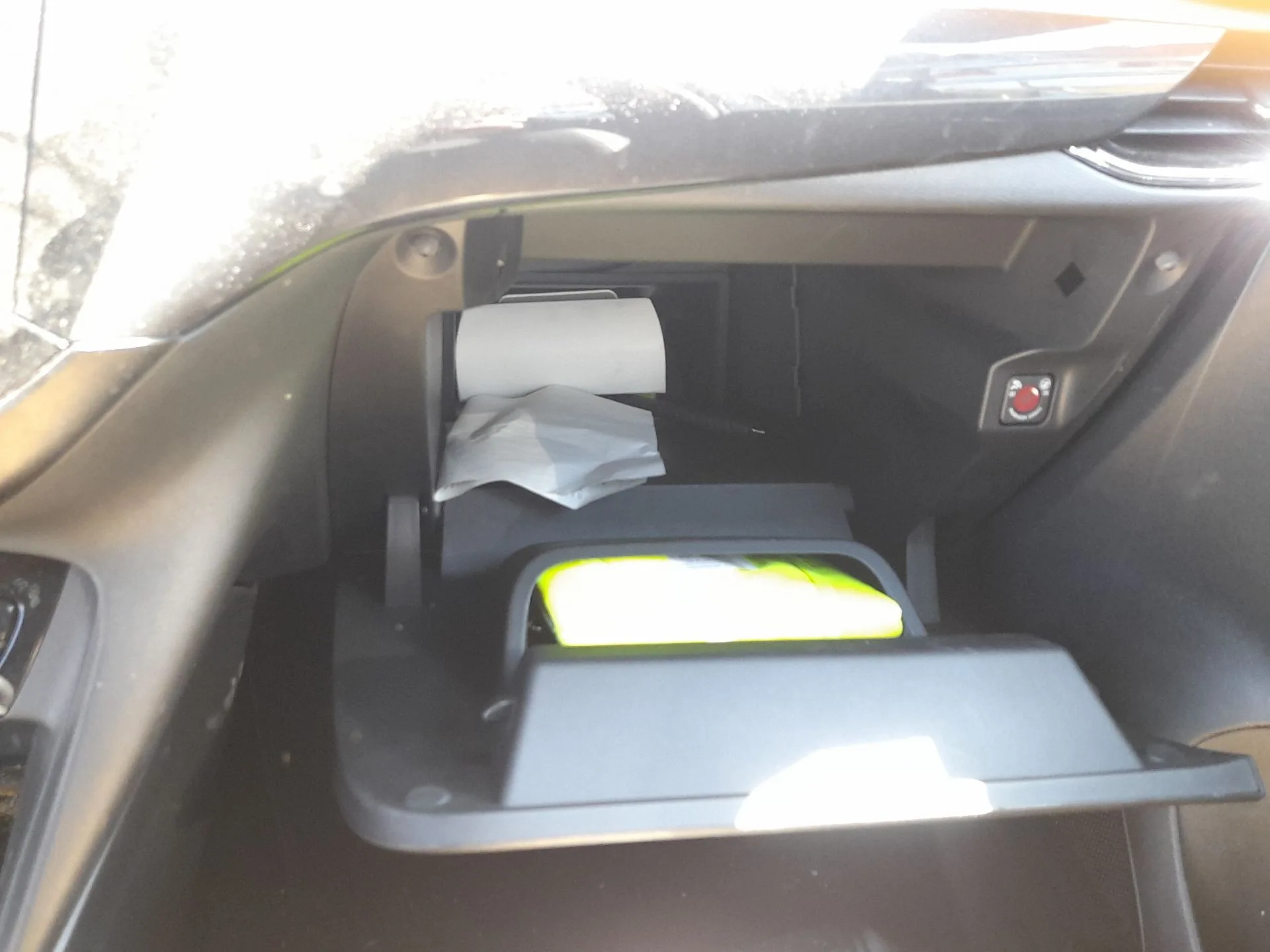 Guantera para Opel Corsa F (P2Jo)