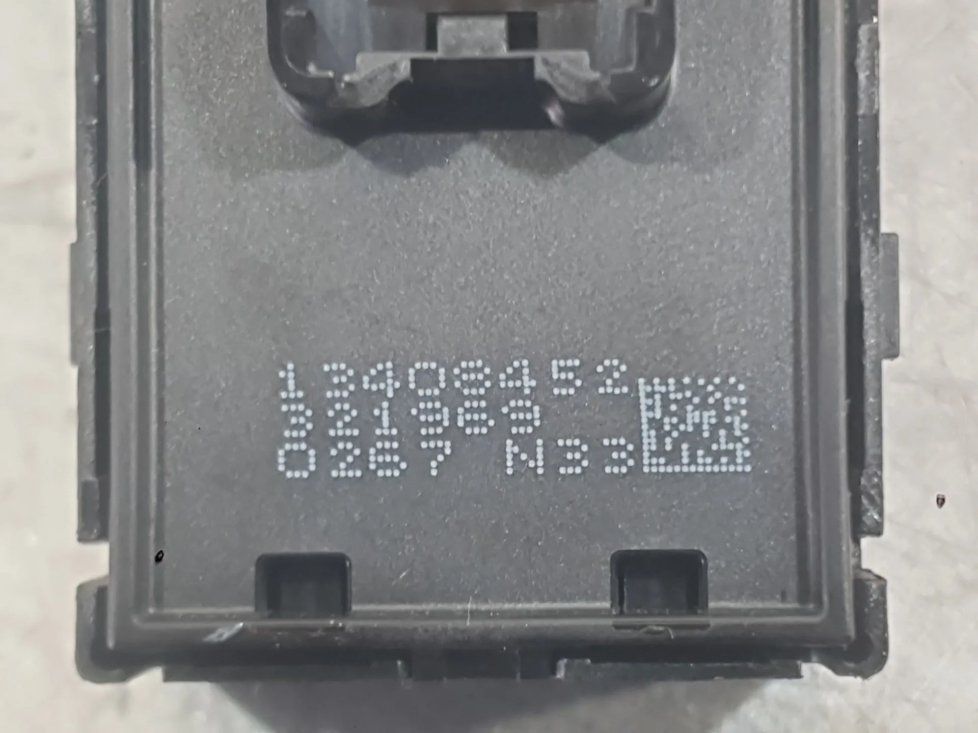 Mando Elevalunas Trasero Derecho para Opel Astra K (B16)