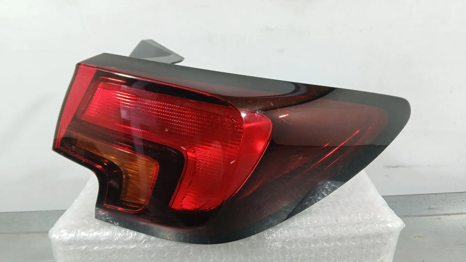 Piloto Trasero Derecho Exterior para Opel Astra K (B16)