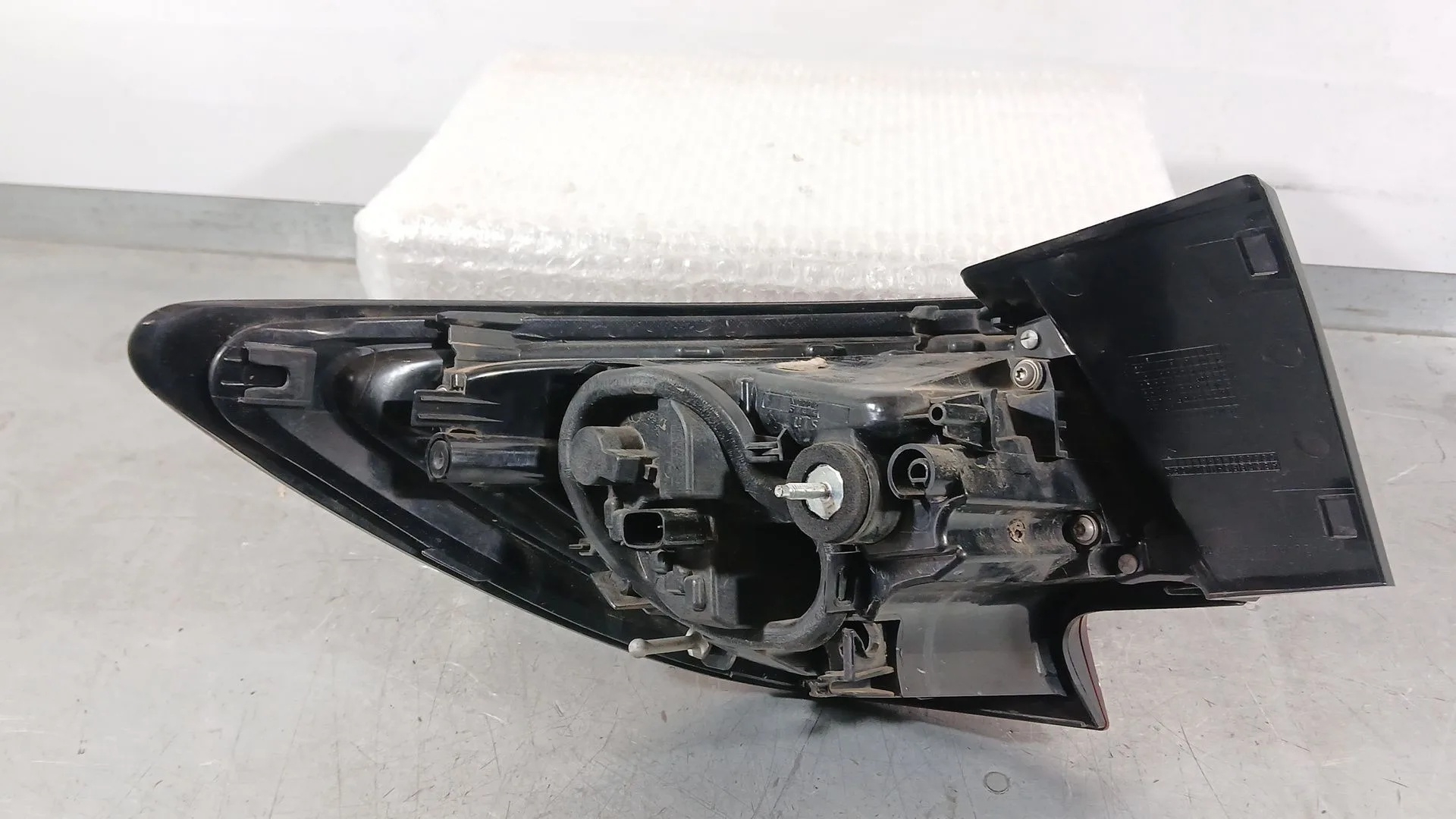 Piloto Trasero Derecho Exterior para Opel Astra K (B16)
