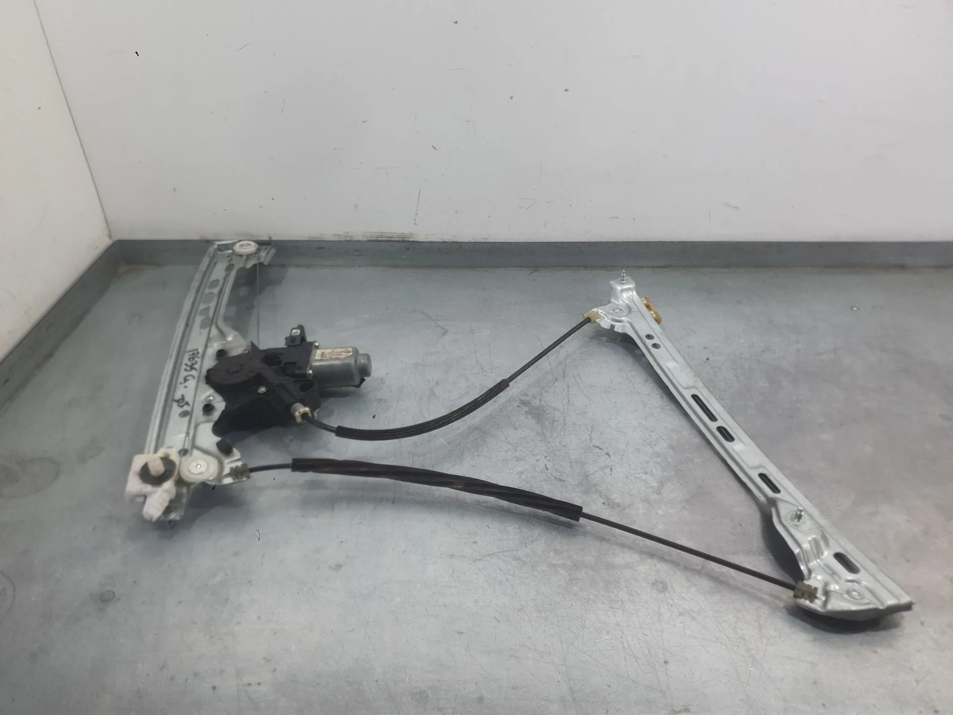 Elevalunas Delantero Izquierdo para Renault Megane Iv Hatchback (B9A/M/N_)