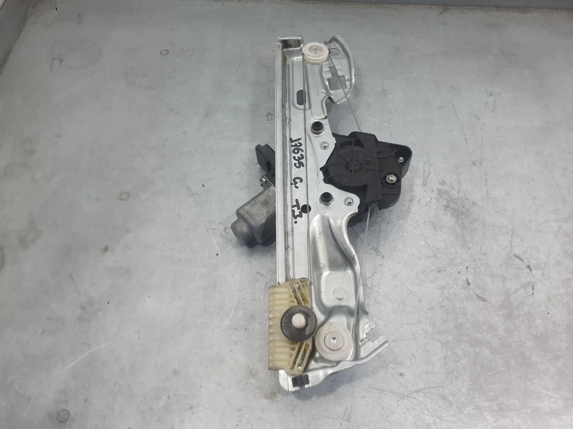 Elevalunas Trasero Izquierdo para Renault Megane Iv Hatchback (B9A/M/N_)