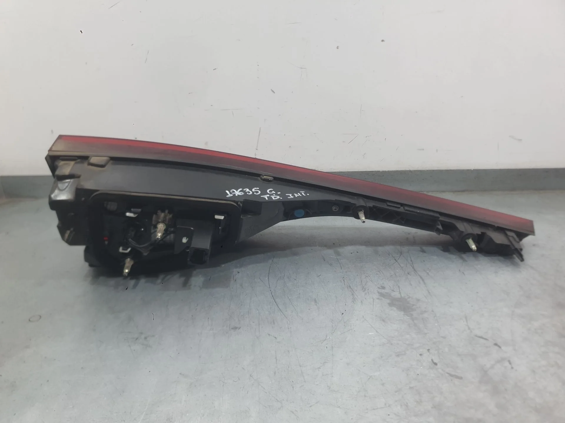 Piloto Trasero Derecho Interior para Renault Megane Iv Hatchback (B9A/M/N_)