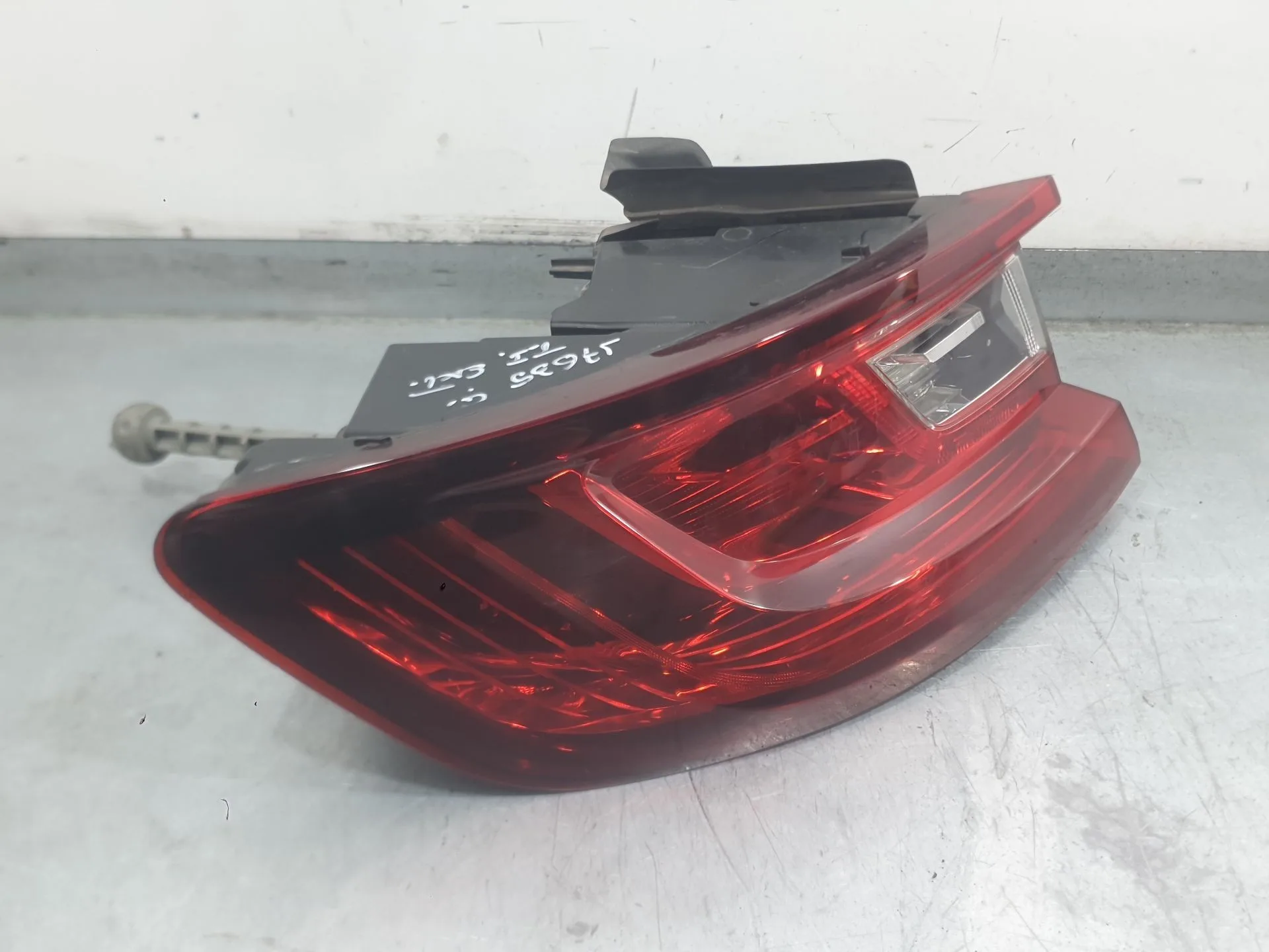 Piloto Trasero Izquierdo Interior para Renault Megane Iv Hatchback (B9A/M/N_)