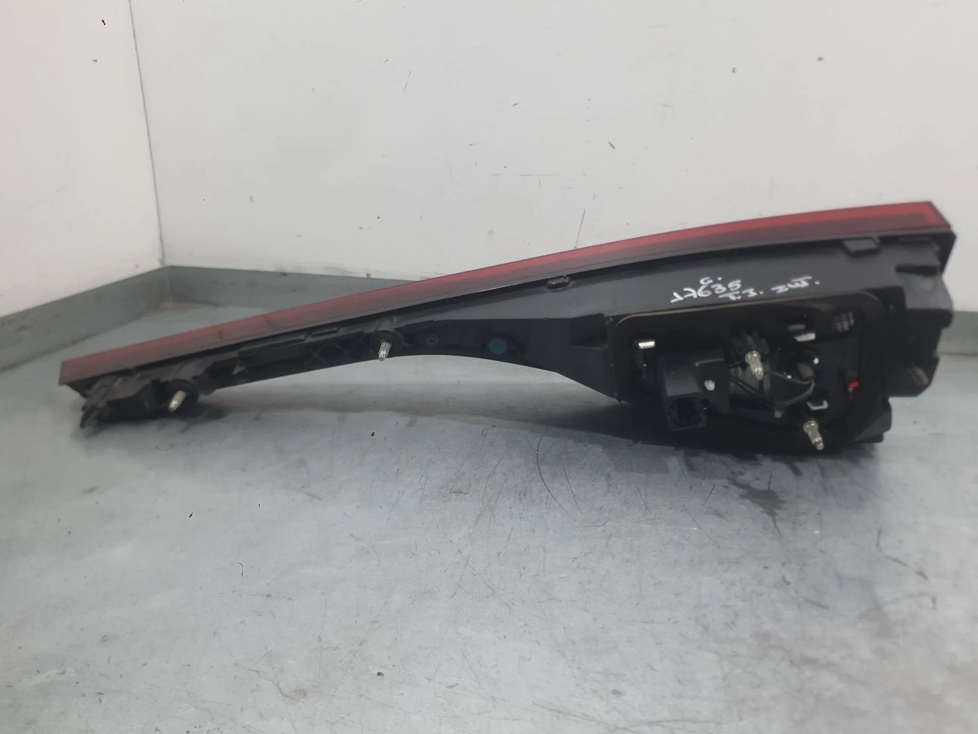 Piloto Trasero Izquierdo Interior para Renault Megane Iv Hatchback (B9A/M/N_)