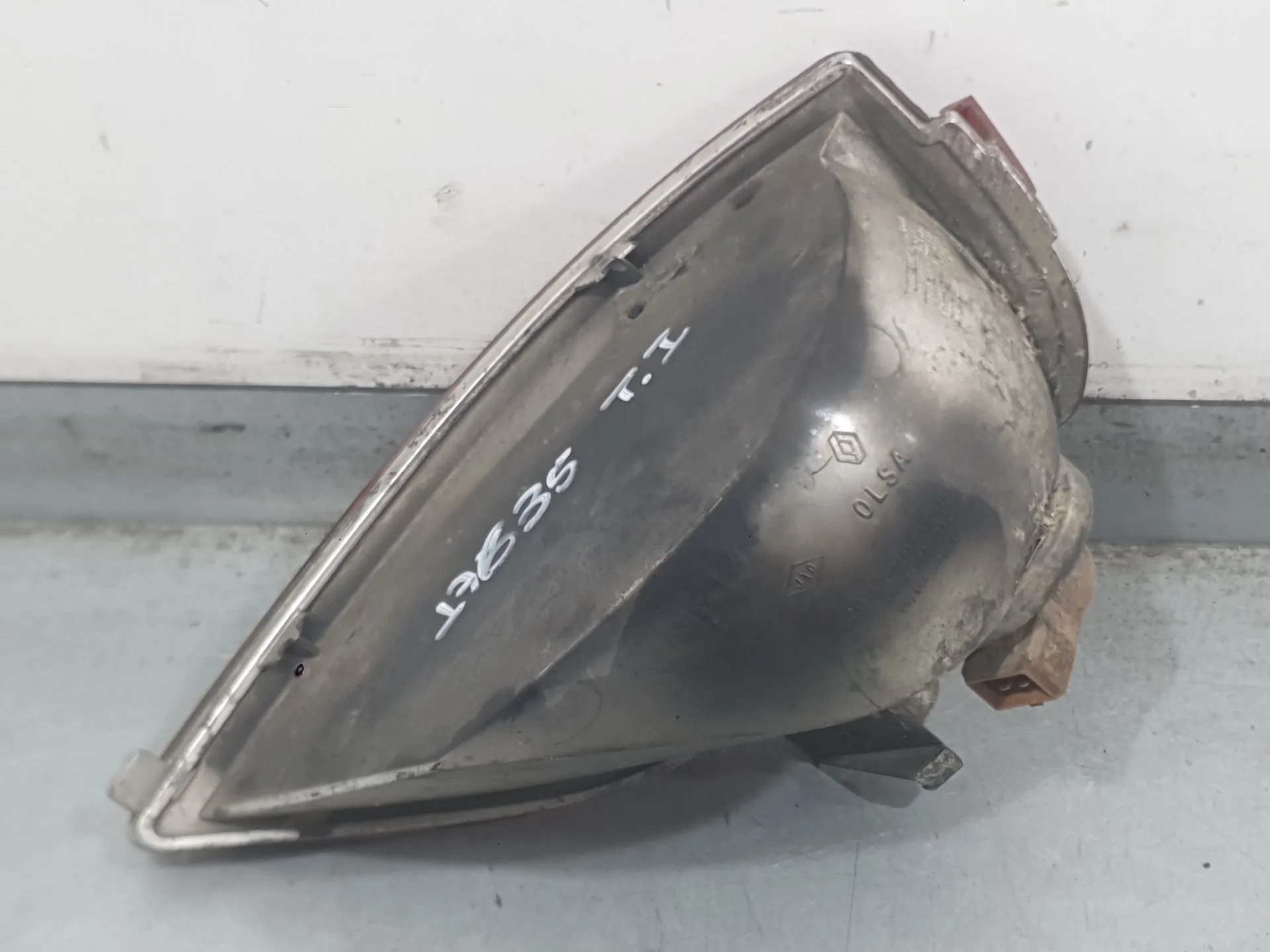Piloto Trasero Izquierdo Paragolpes para Renault Megane Iv Hatchback (B9A/M/N_)