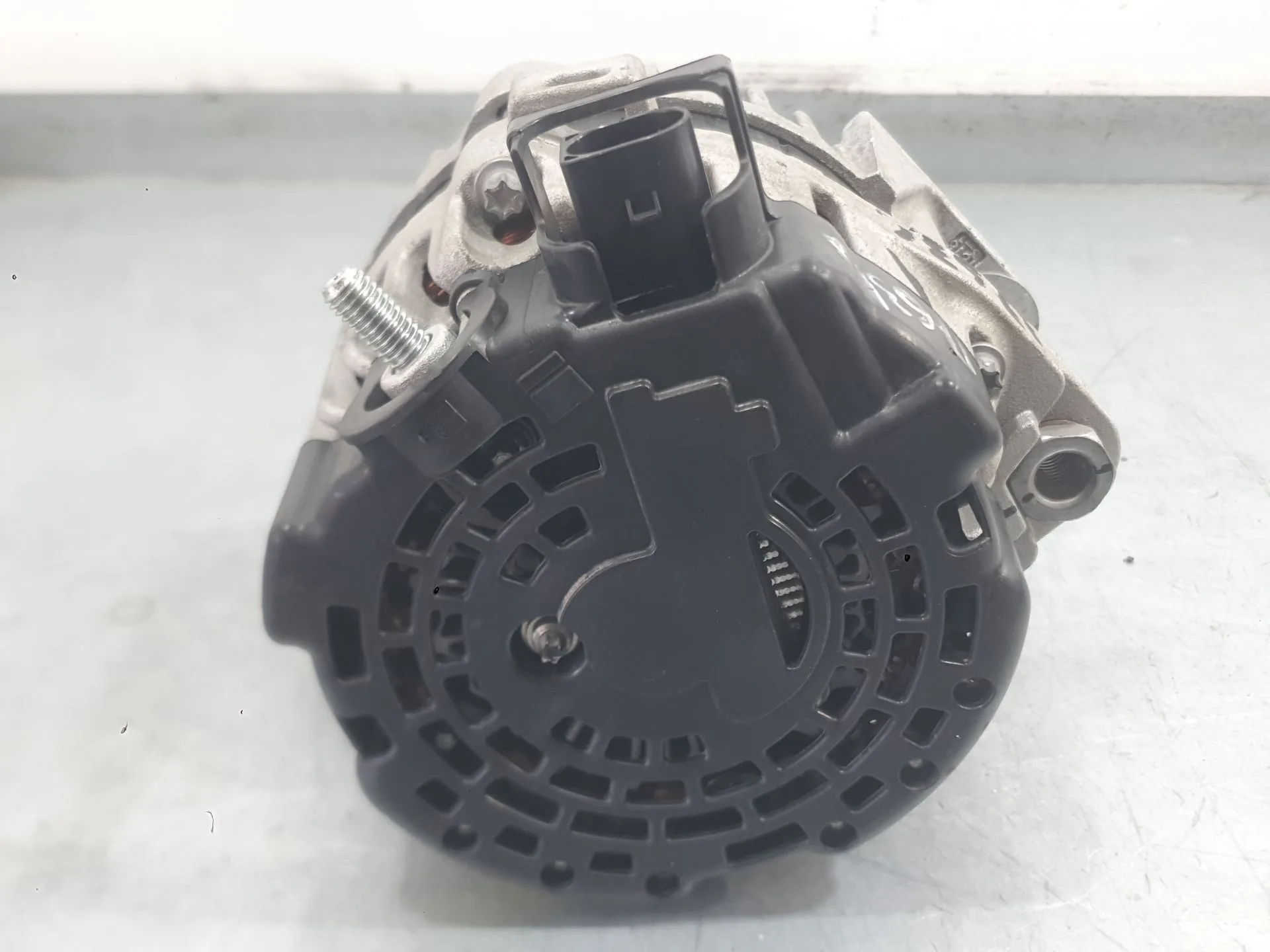 Alternador para Kia Stonic (Yb)