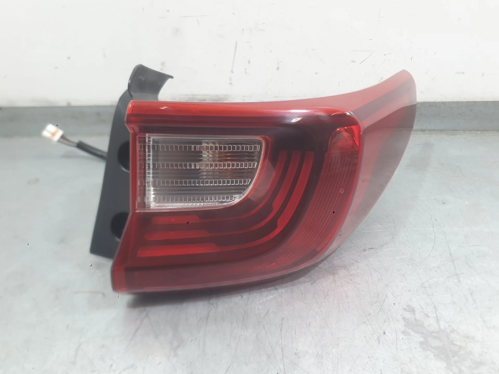 Piloto Trasero Derecho Exterior para Kia Stonic (Yb)