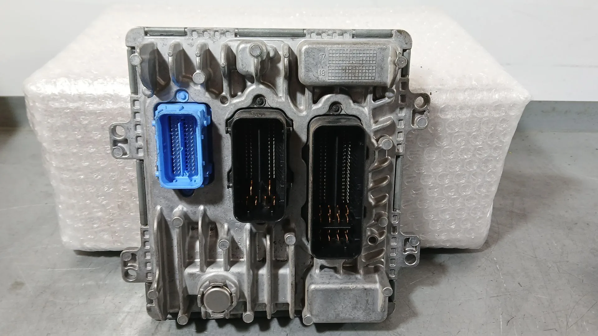 Centralita Motor Uce para Opel Astra K (B16)