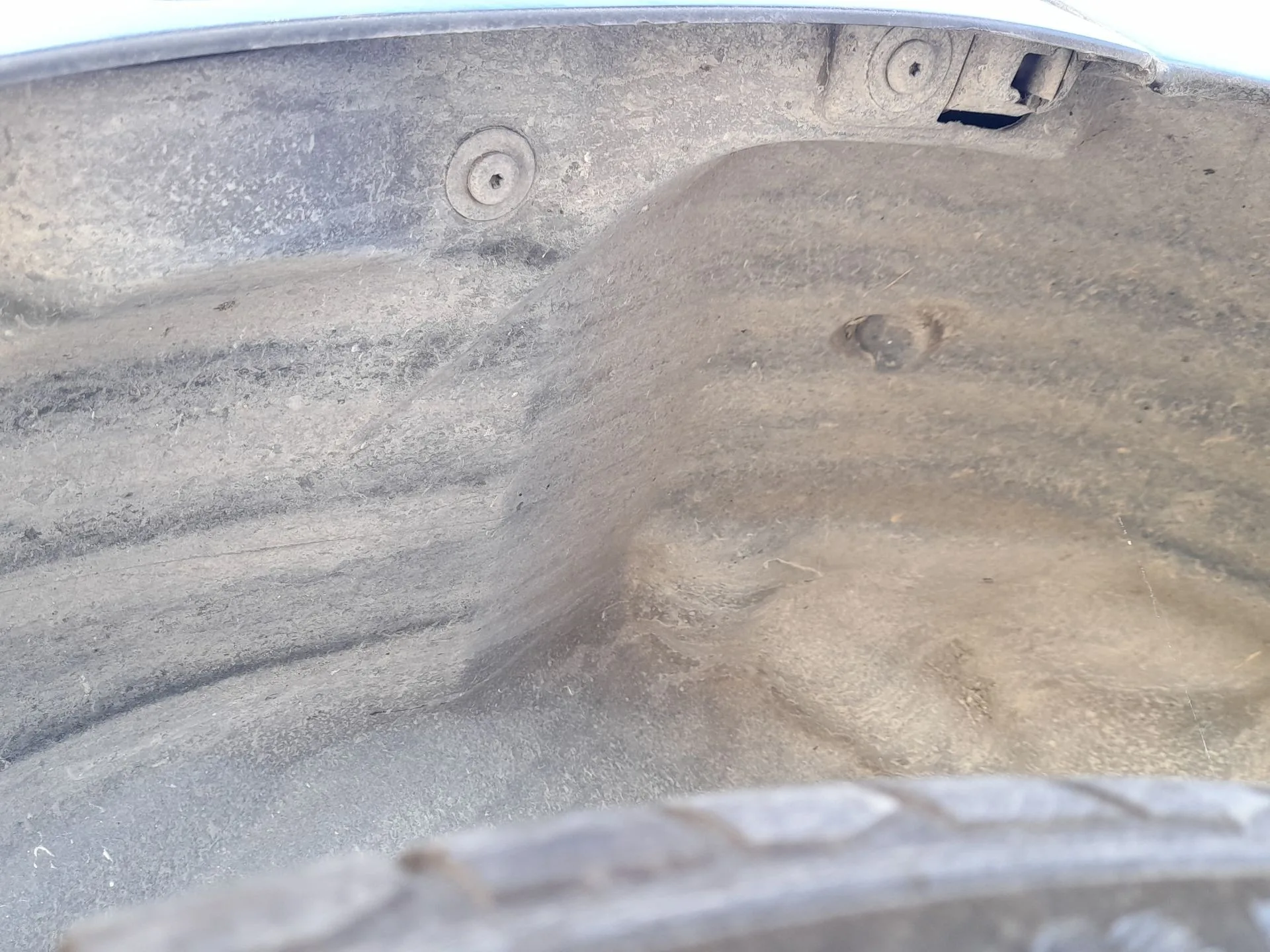 Plastico Pase Rueda Tras. Dch. para Opel Astra K (B16)