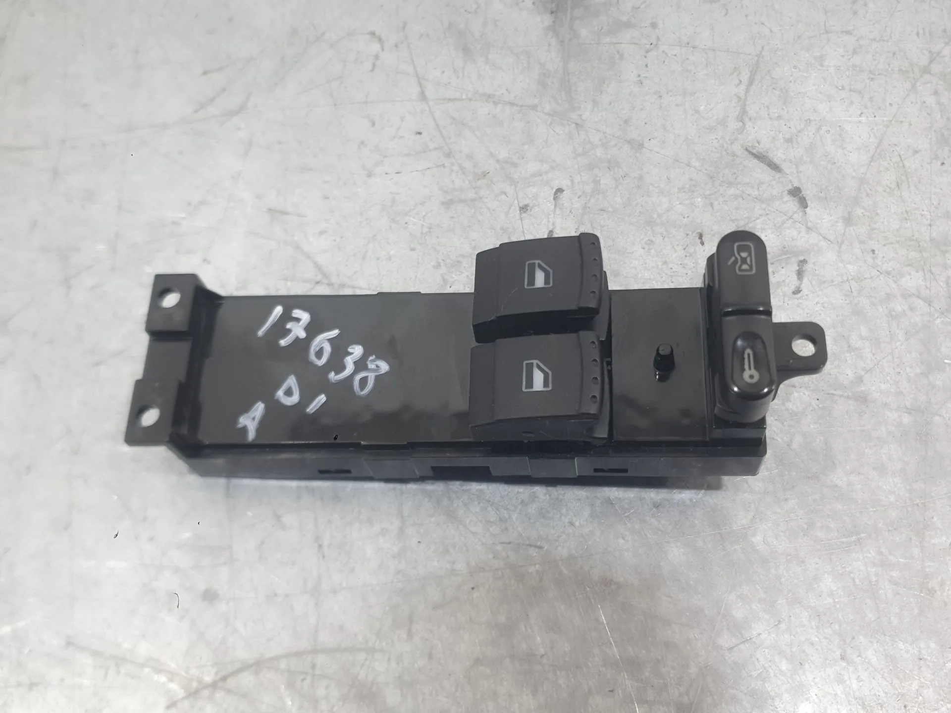 Mando Elevalunas Delantero Izquierdo para Seat Leon (1M1)
