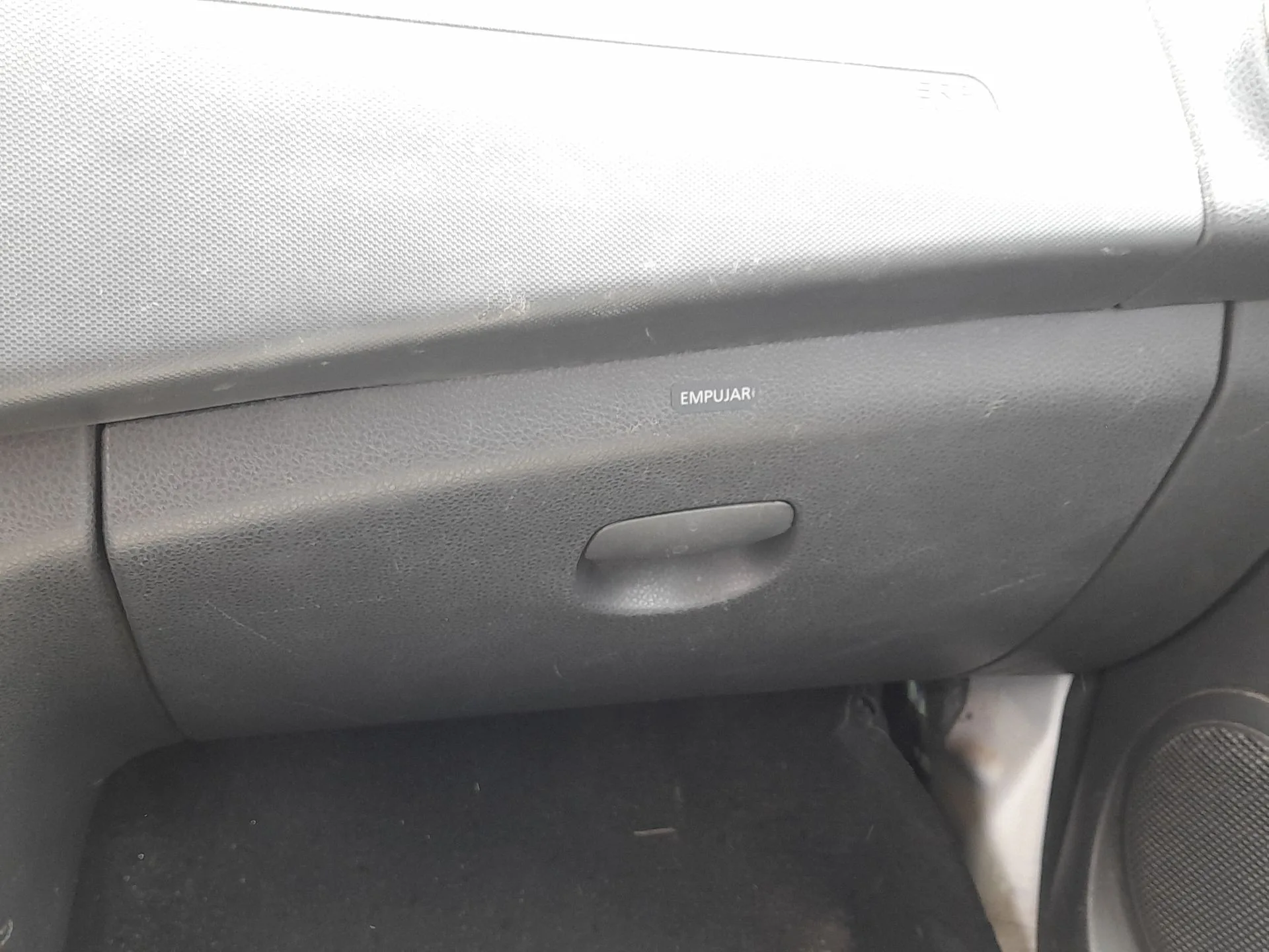 Guantera para Dacia Logan Ii