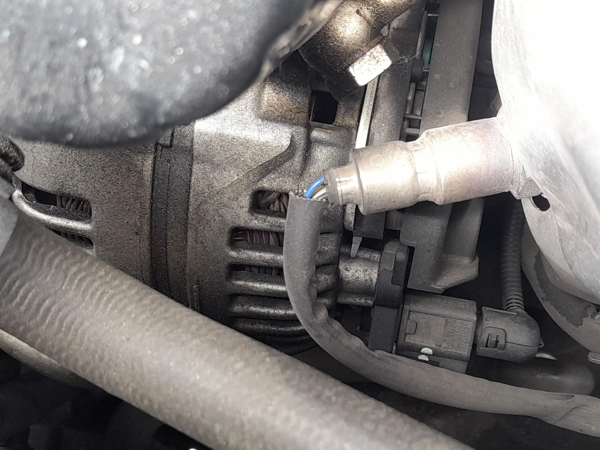 Alternador para Seat Ibiza Iv (6J5, 6P1)