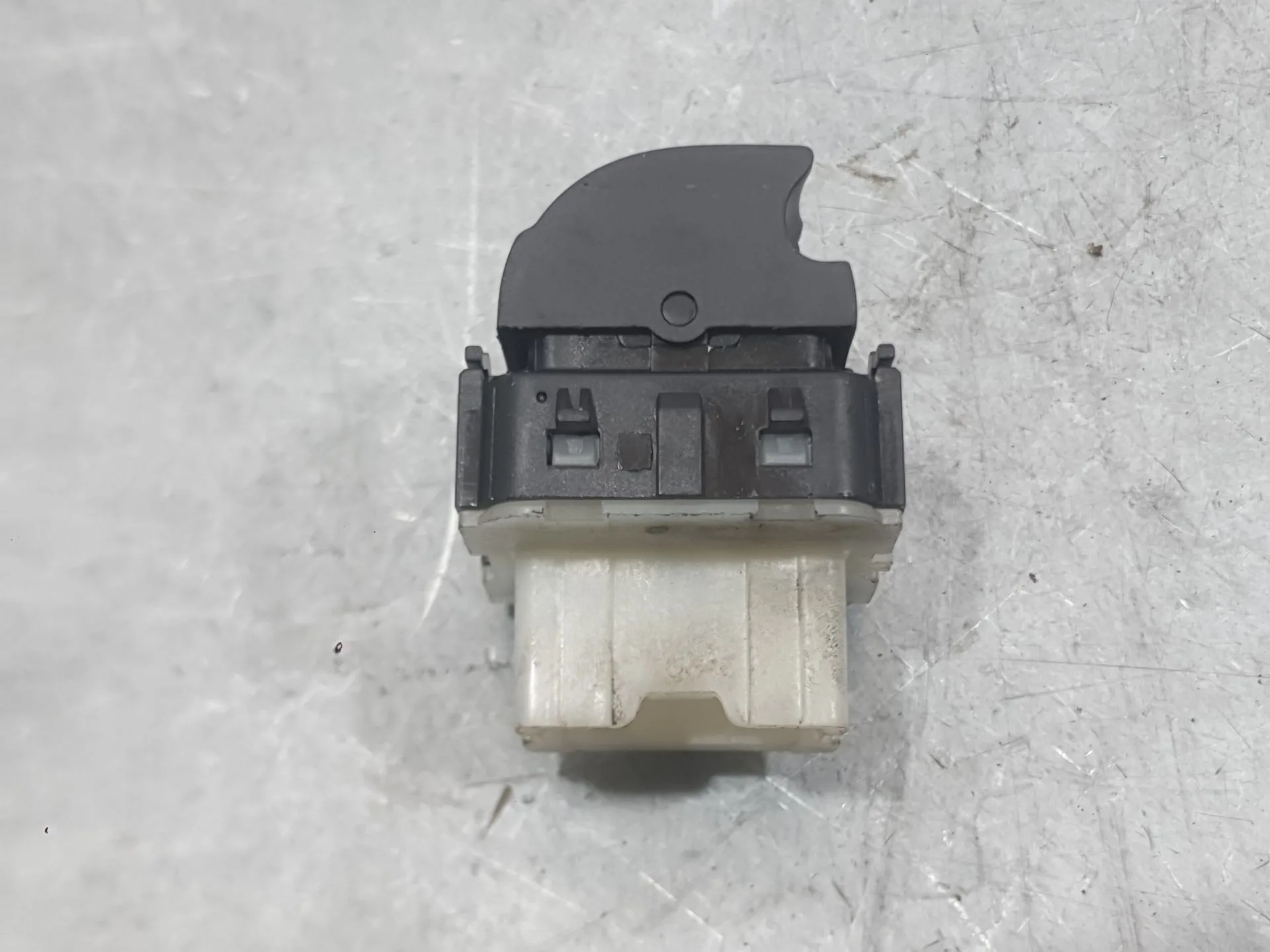 Mando Elevalunas Delantero Izquierdo para Dacia Sandero Iii