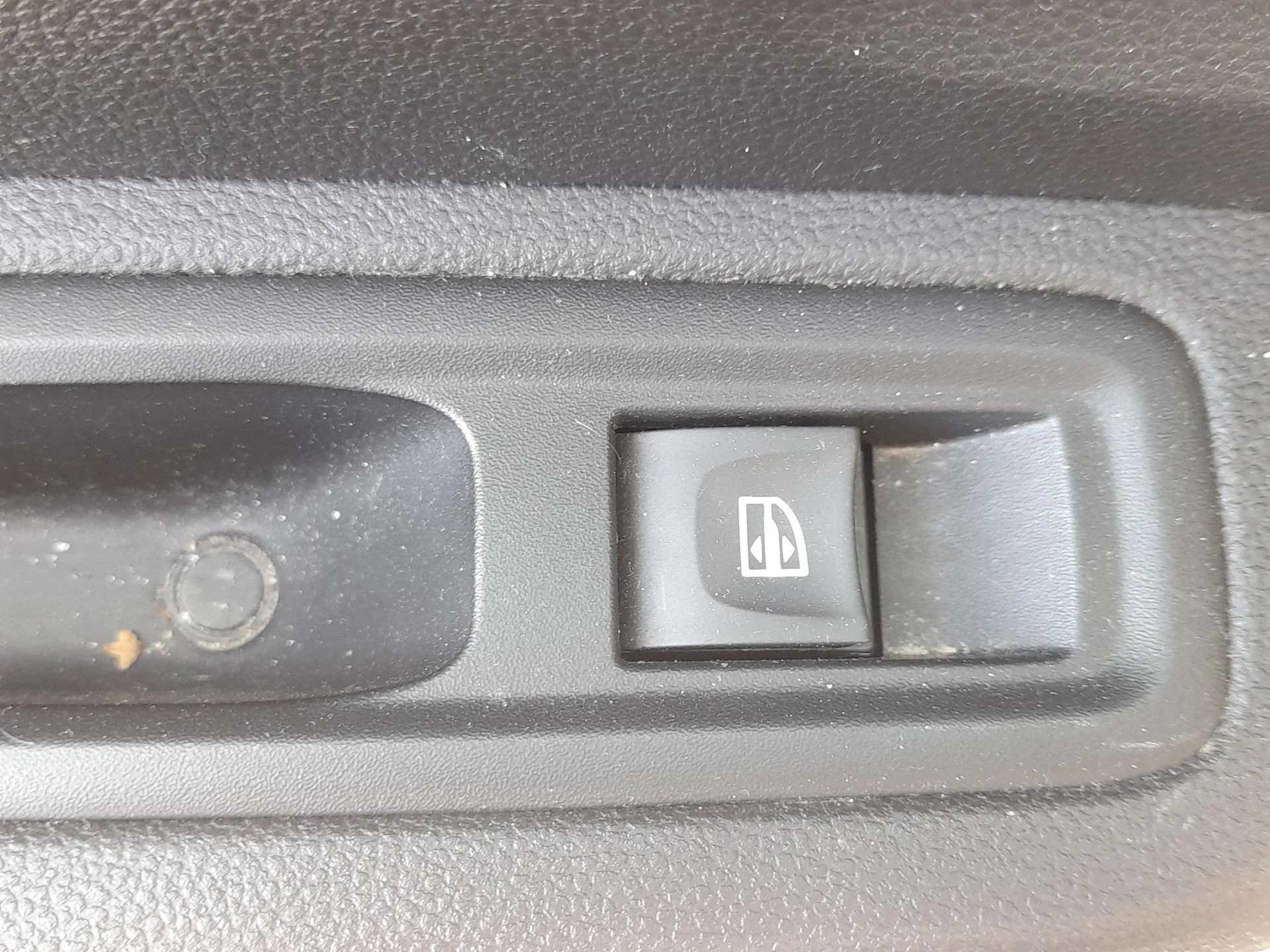Mando Elevalunas Trasero Izquierdo para Dacia Sandero Iii