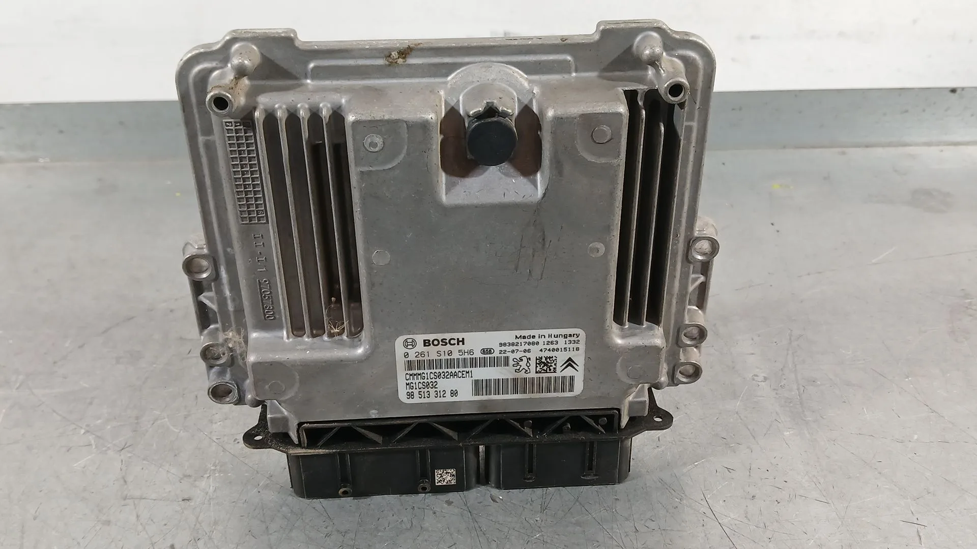 Centralita Motor Uce para Opel Corsa F (P2Jo)