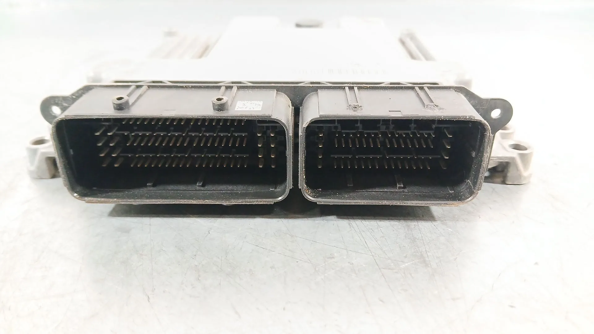 Centralita Motor Uce para Opel Corsa F (P2Jo)