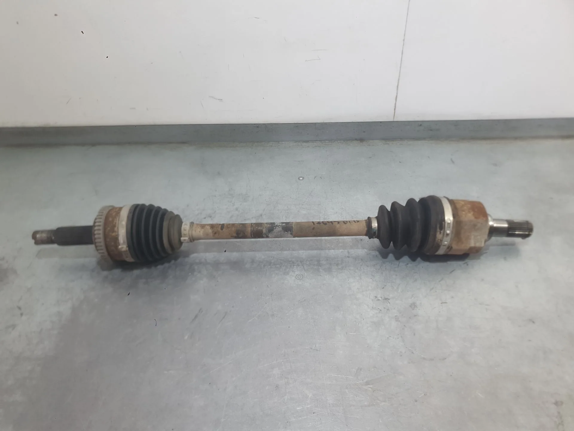 Transmision Delantera Izquierda para Hyundai I30 (Gd)