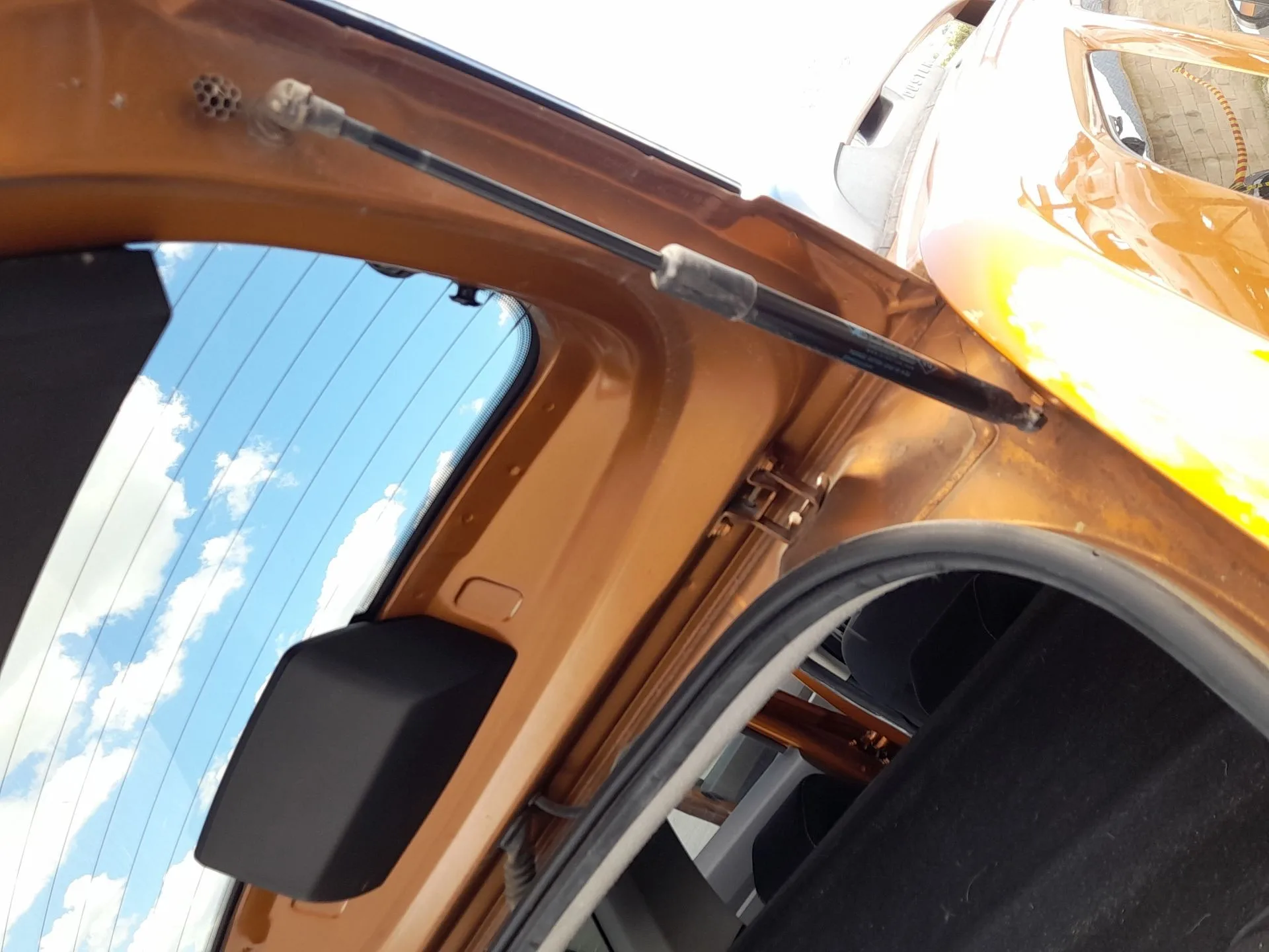 Amortiguadores Maletero / Porton para Dacia Duster (Hm_)