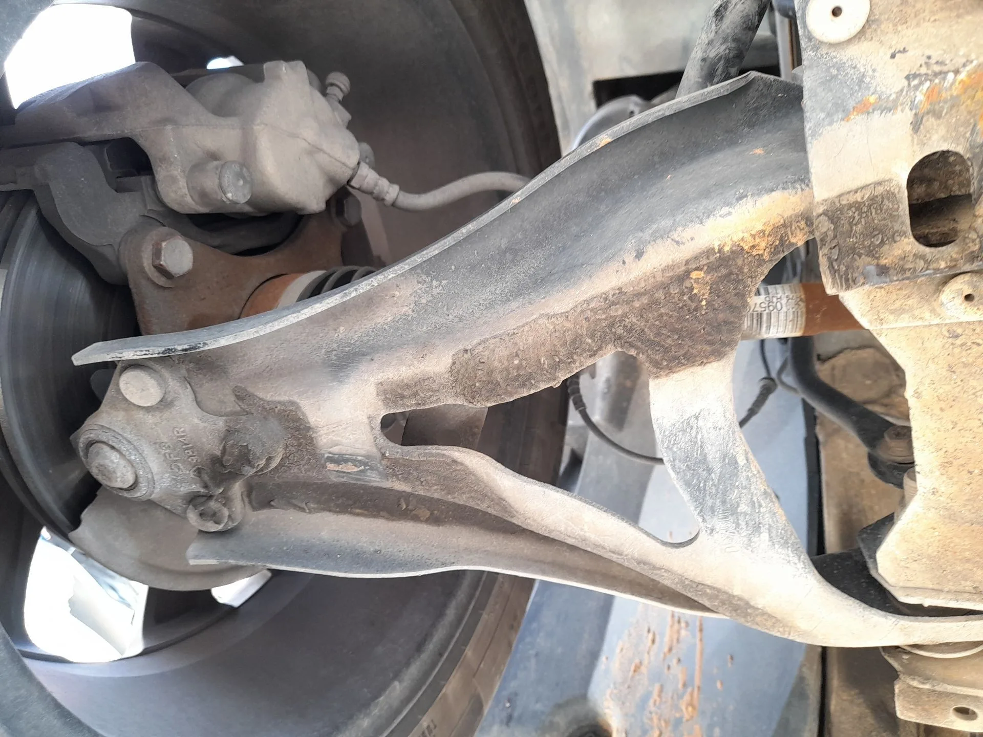 Brazo Suspension Inferior Delantero Derecho para Dacia Duster (Hm_)