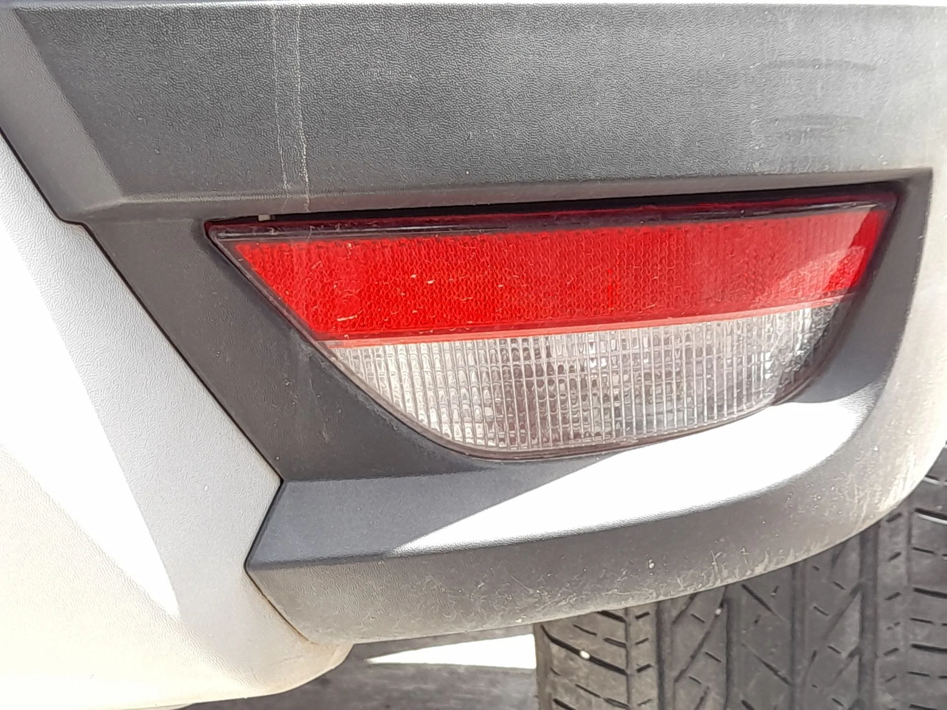 Piloto Trasero Derecho Paragolpes para Dacia Duster (Hm_)