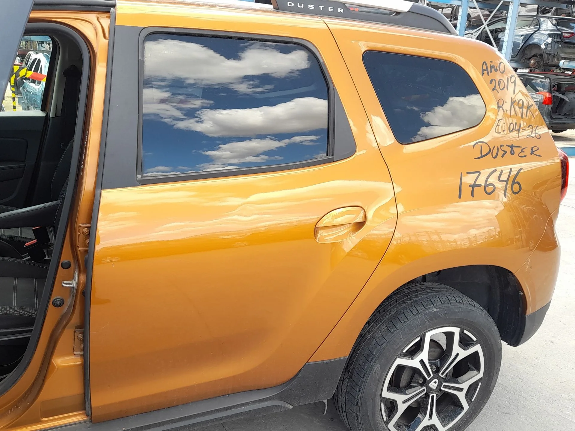 Puerta Trasera Izquierda para Dacia Duster (Hm_)